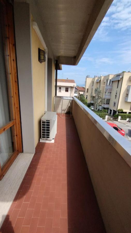 La Casa Dei Viaggiatori - Viareggio - Posto Auto Gratuito Apartment Екстериор снимка